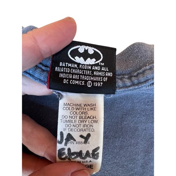 Vintage 1997 DC Comics RARE Anti- Freeze Batman Men's T-Shirt Navy Blue Size XL - Picture 6 of 10